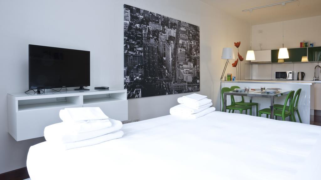 Italianway - Naviglio Pavese 20 Appartement Milaan Buitenkant foto